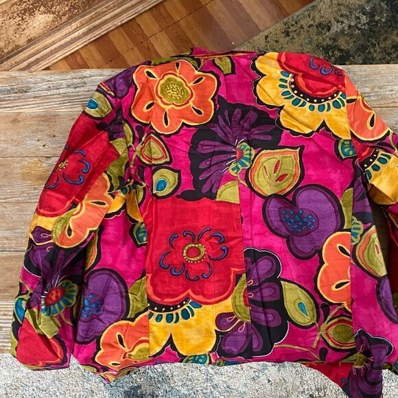 Chicos vintage Women's Bright Color Floral button down - Picture 2 of 4